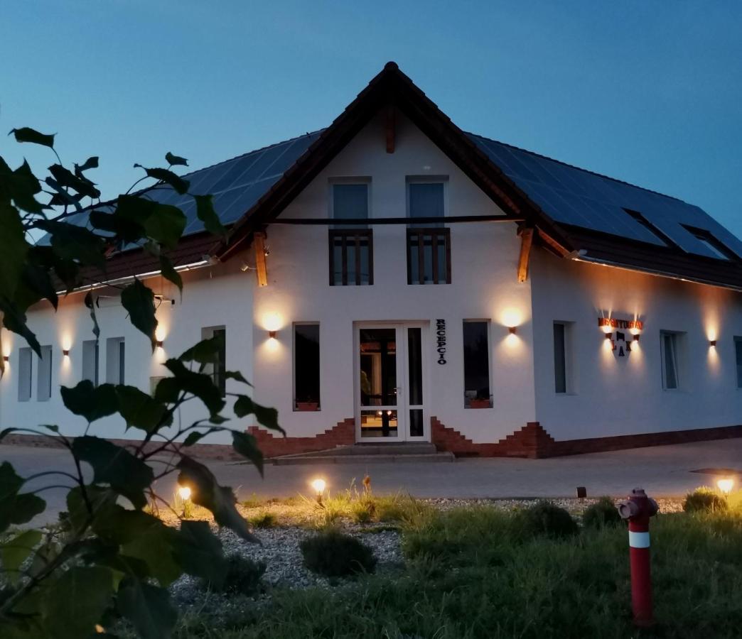 Megnyugtat-Lak Apartmanhaz Demjén エクステリア 写真