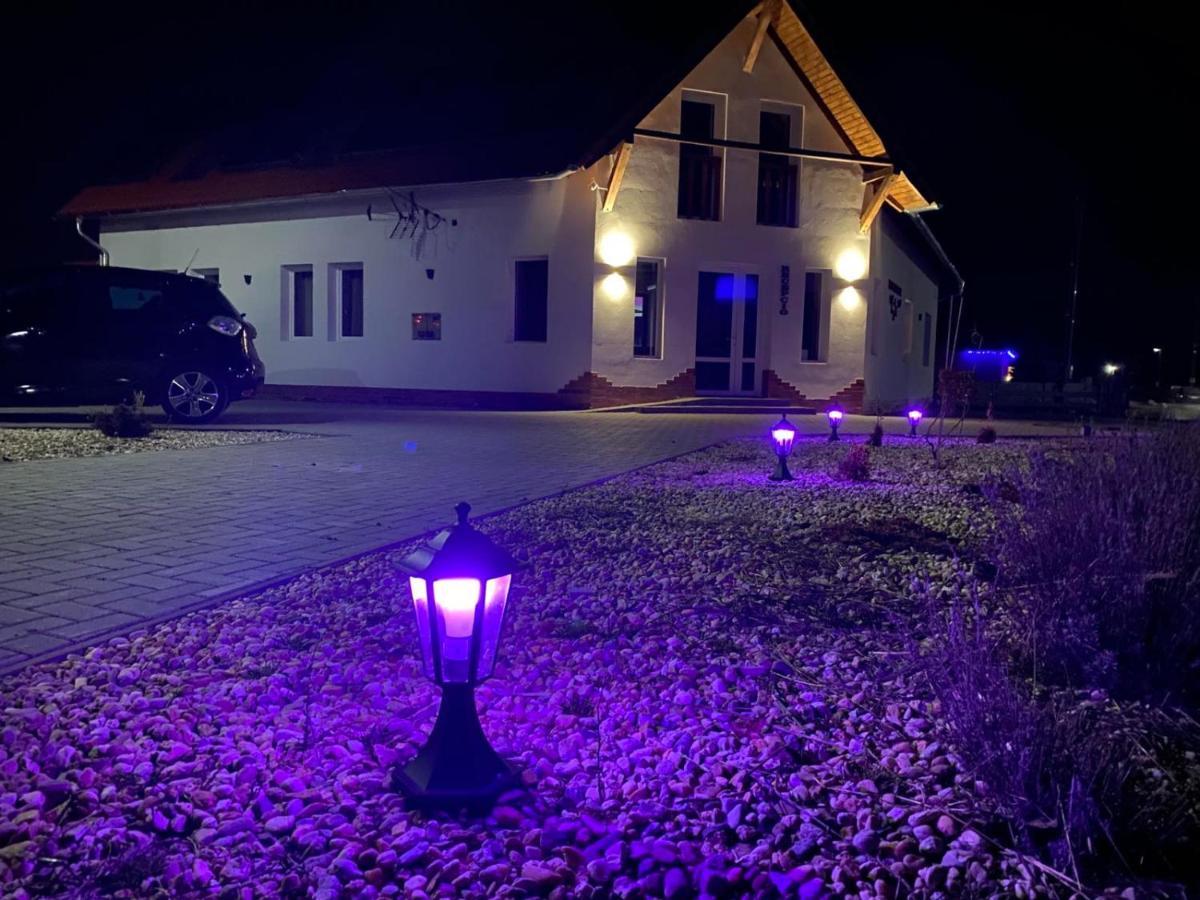 Megnyugtat-Lak Apartmanhaz Demjén エクステリア 写真