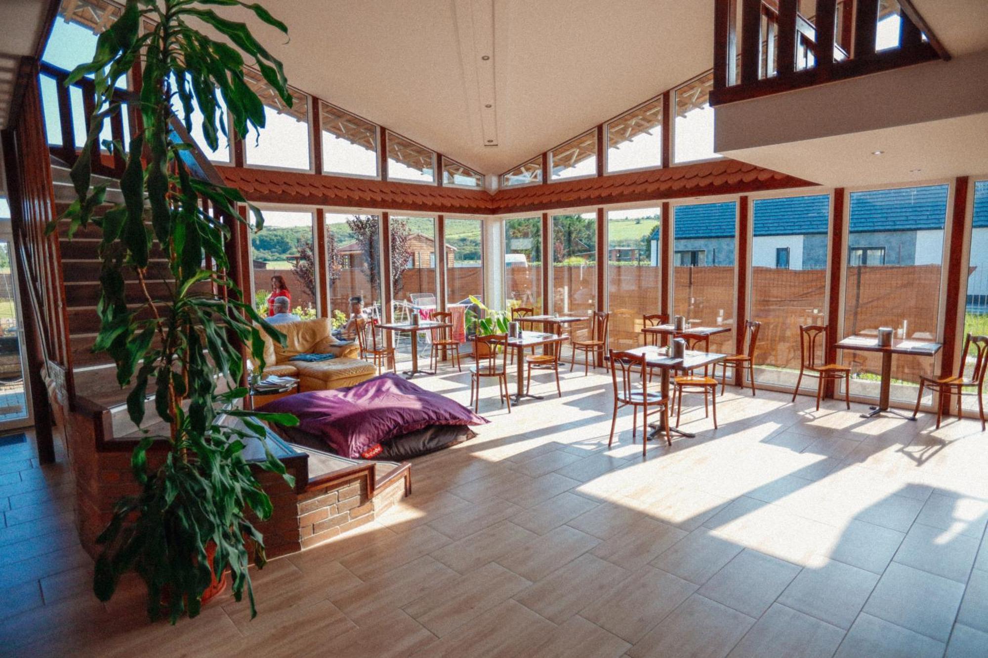 Megnyugtat-Lak Apartmanhaz Demjén エクステリア 写真