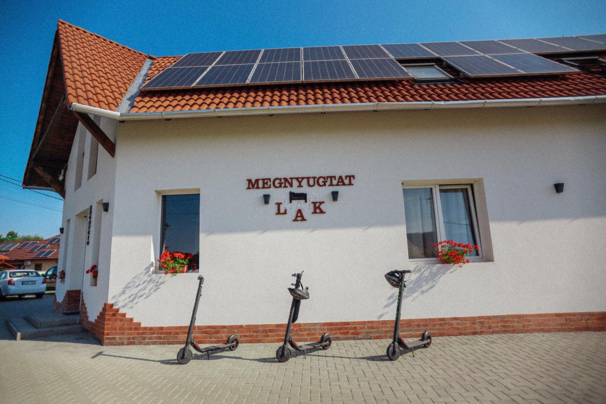 Megnyugtat-Lak Apartmanhaz Demjén エクステリア 写真