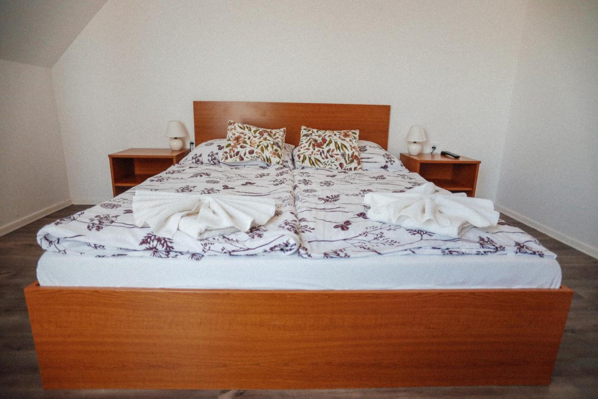 Megnyugtat-Lak Apartmanhaz Demjén エクステリア 写真