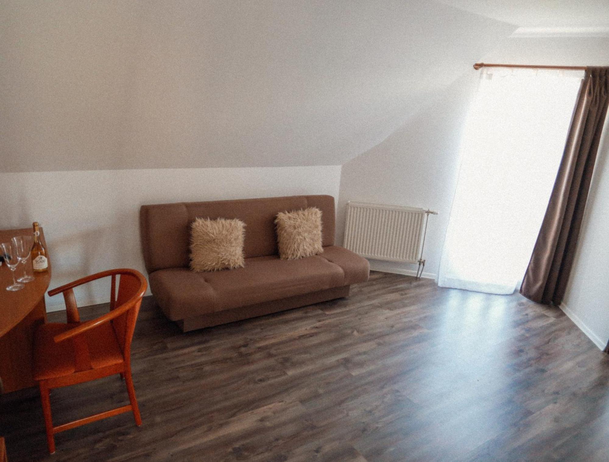 Megnyugtat-Lak Apartmanhaz Demjén エクステリア 写真